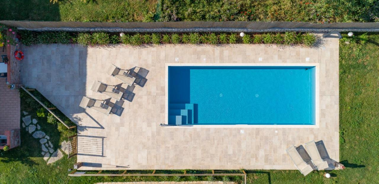 Agriturismo Al Girasole Сан Донато Екстериор снимка